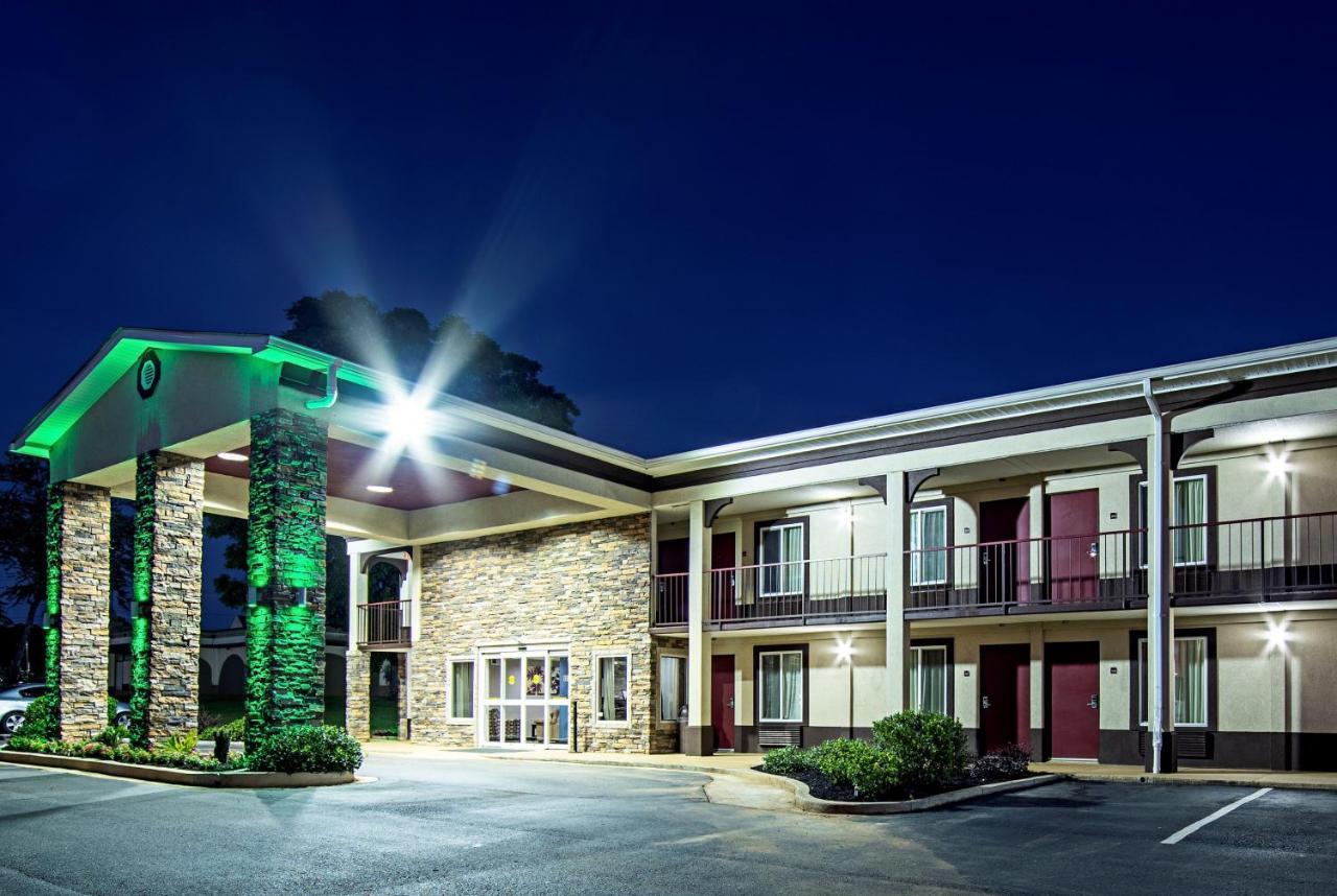Red Roof Inn & Suites Greenwood, Sc Bagian luar foto