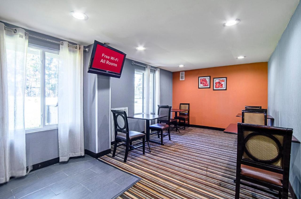 Red Roof Inn & Suites Greenwood, Sc Bagian luar foto