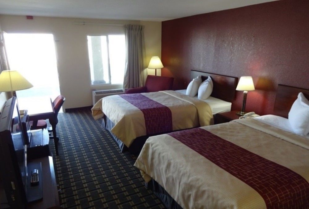 Red Roof Inn & Suites Greenwood, Sc Bagian luar foto