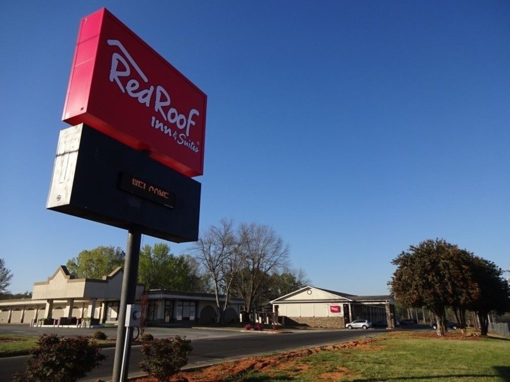 Red Roof Inn & Suites Greenwood, Sc Bagian luar foto