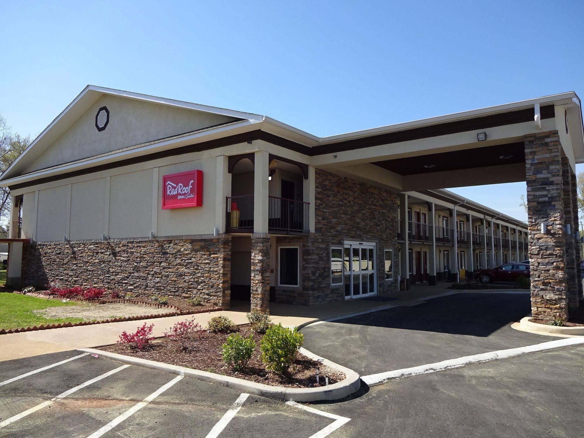 Red Roof Inn & Suites Greenwood, Sc Bagian luar foto